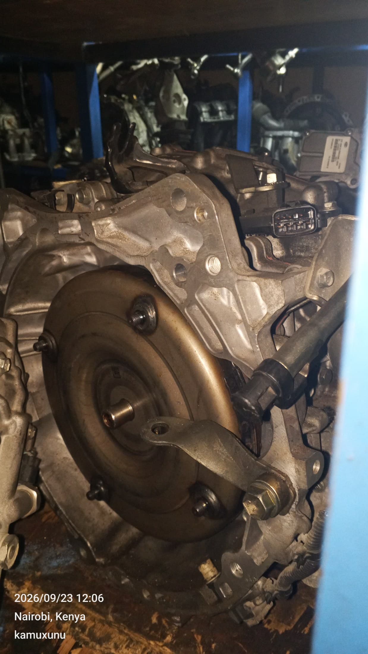 MR20 gearbox Serena image 1