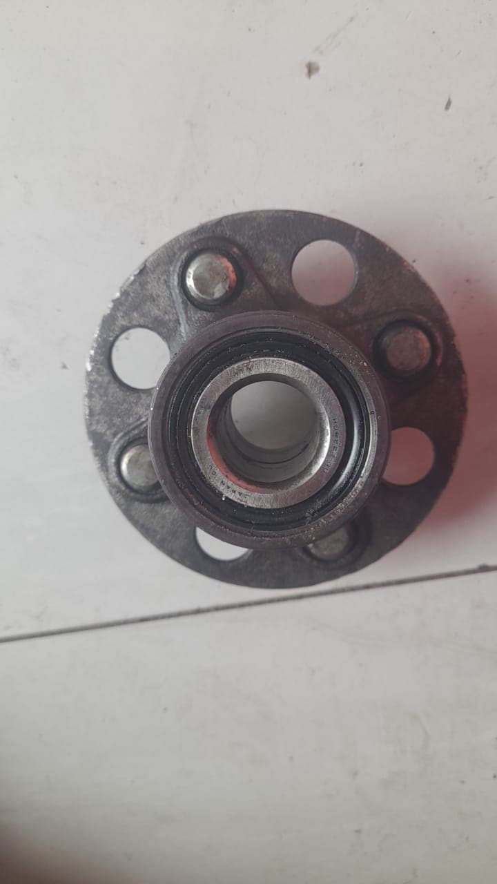 Hub Honda fit image 2